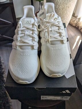 🌟adidas Men's All-White Knit Athletic Sneakers